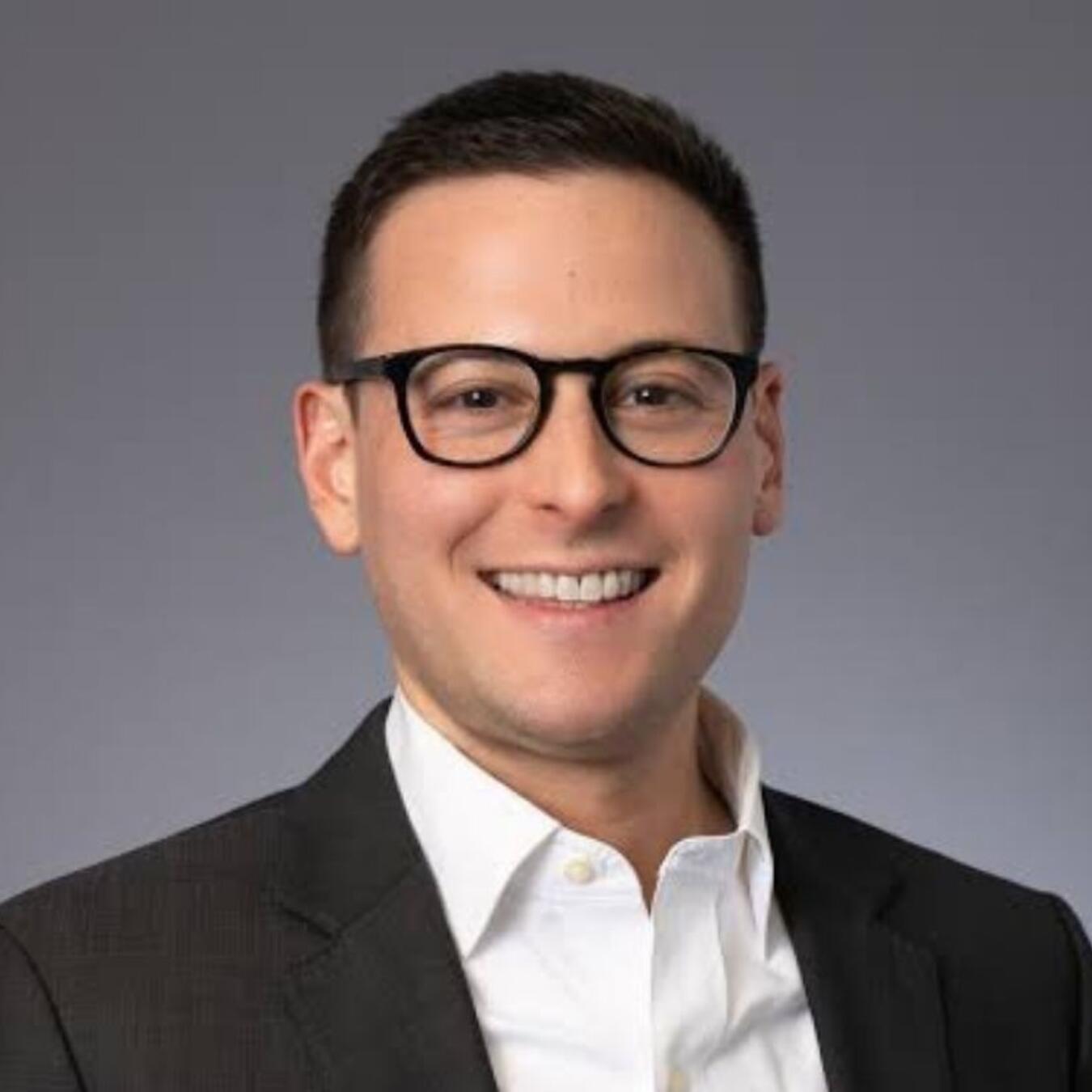 Alexander Hertel-Fernandez headshot